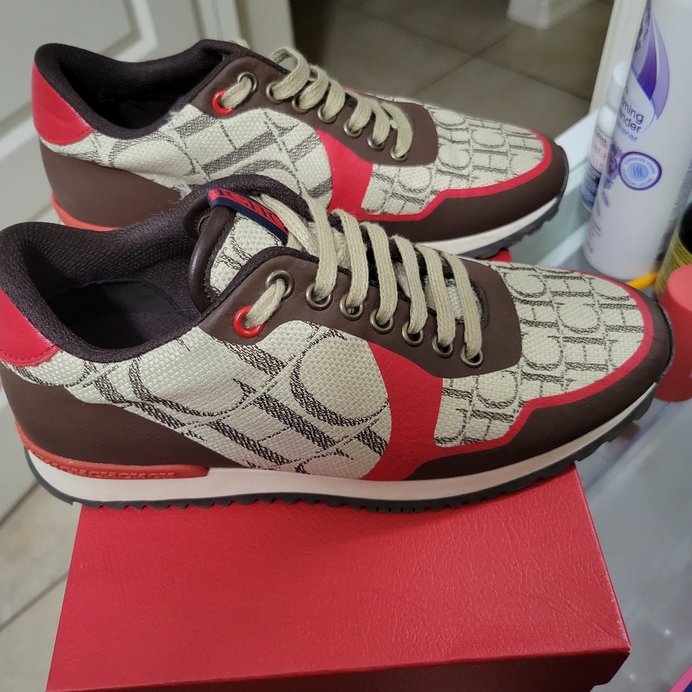 CH sneakers